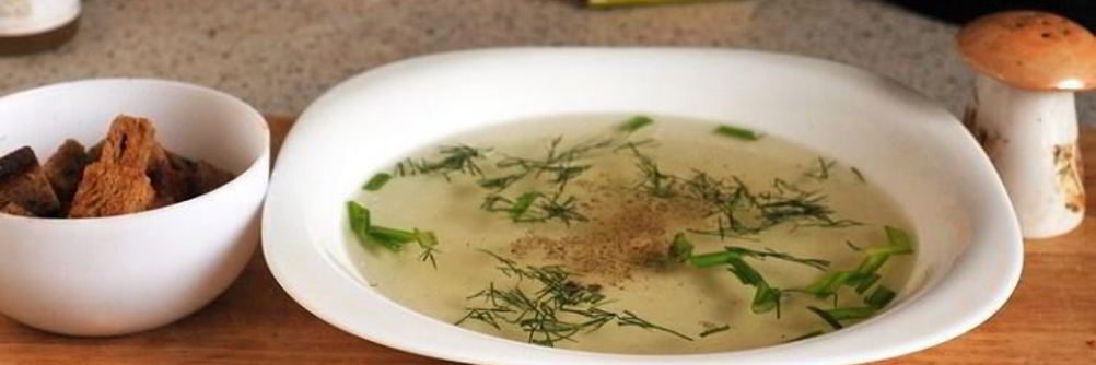 Гренки с куриным бульоном