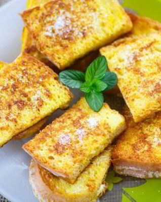 Гренки с молоком и яйцом сладкие