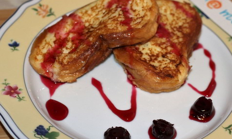 Рецепт гренков с молоком и яйцом