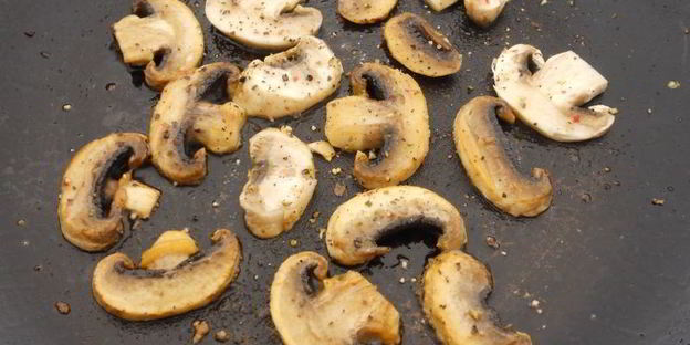 гренки с плавленным сыром и шампиньонами