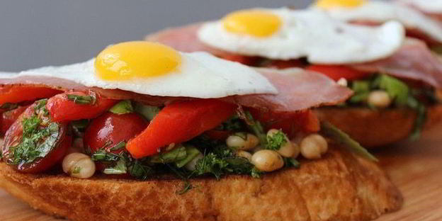 гренки с салатом завтрак чемпиона