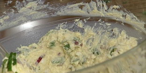 гренки с селедочным маслом