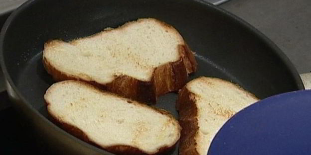 гренки с селедочным маслом