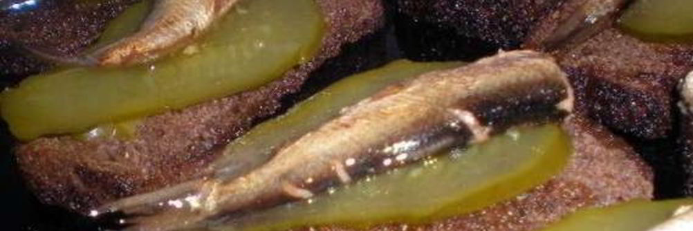 Гренки с шпротами