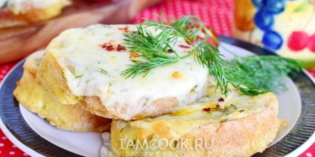 гренки с сыром и чесноком в духовке