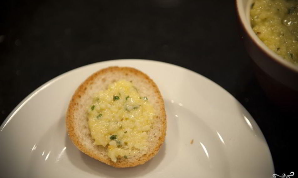 Рецепт гренков с сыром и чесноком