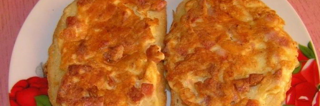 Гренки с сыром, яйцом и колбасой