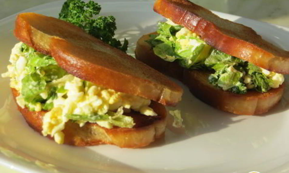 Рецепт гренков с яичным салатом