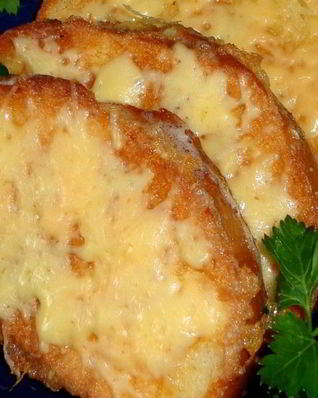 Гренки с яйцом и сыром