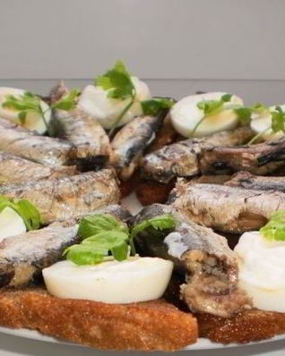 Гренки со шпротами