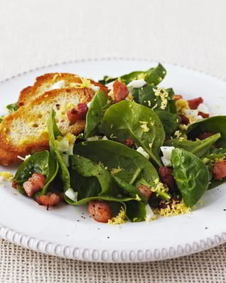 Крутоны — гренки с сыром в яично-молочной смеси