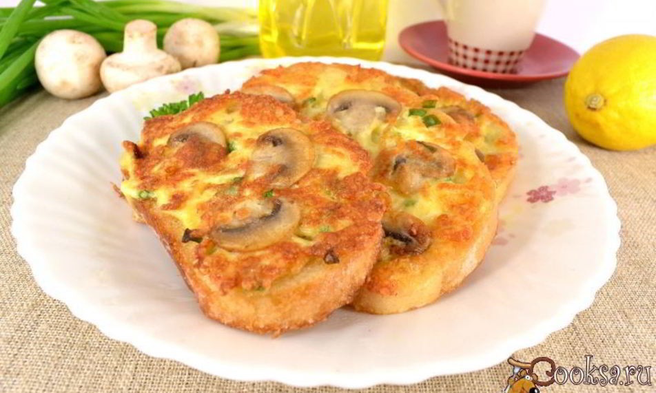 Рецепт сырных гренков с припеком из шампиньонов