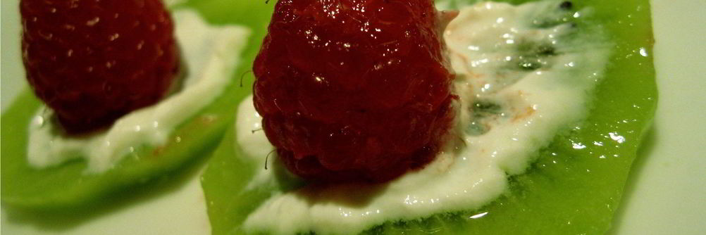 Фруктовые канапе