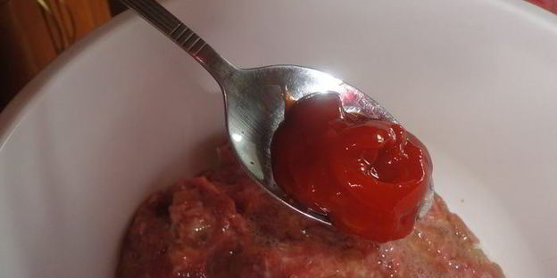 канапе из фарша и кабачков