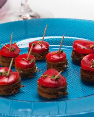 Канапе из печеночных оладий