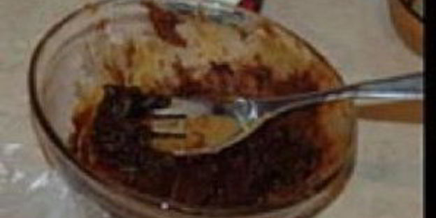 канапе из свинины с соусом из арахиса