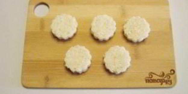 канапе обезьянки на шпажках