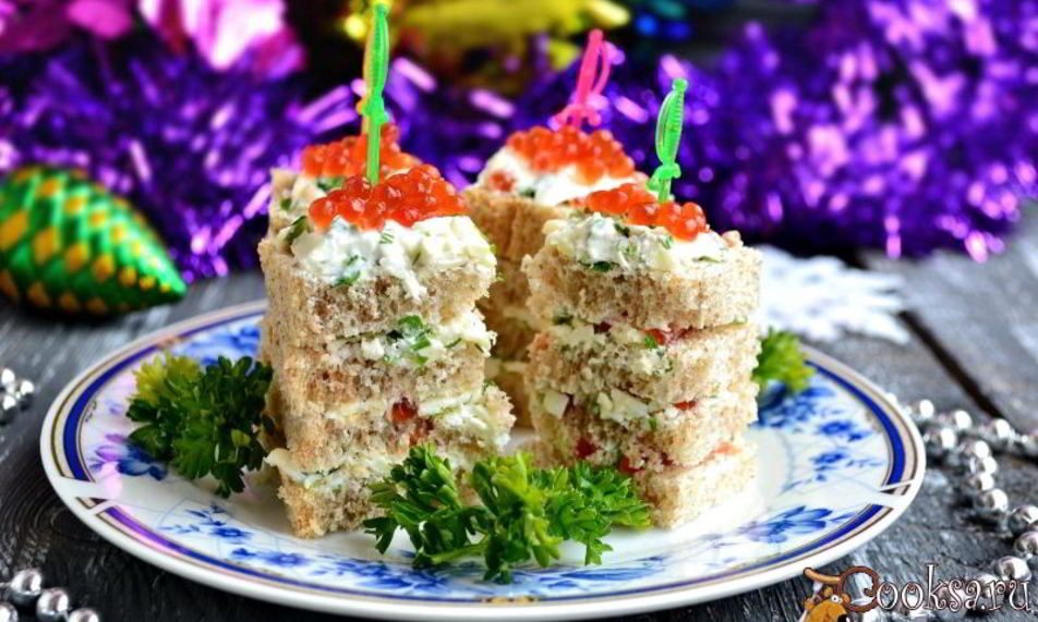 Рецепт канапе с брынзой и красной икрой