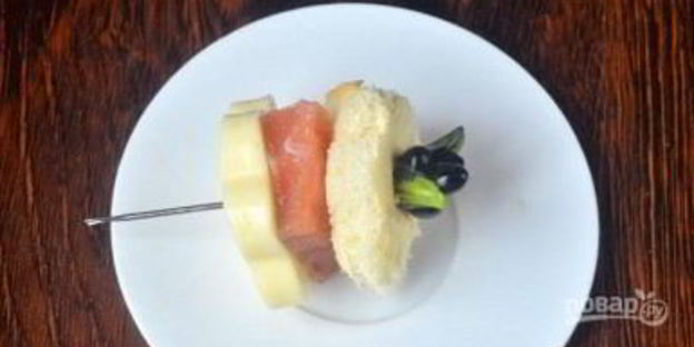 канапе с копченой семгой семь слоев