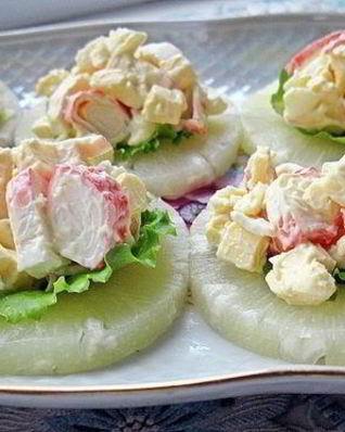 Канапе с крабовыми палочками