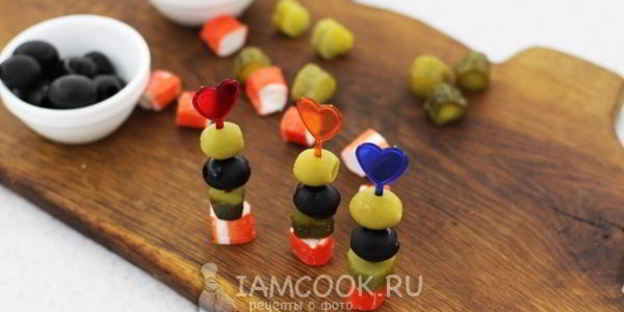 канапе с оливками