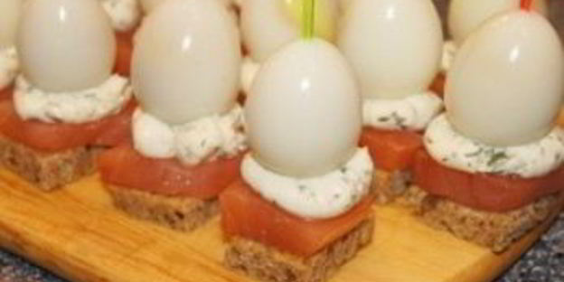 канапе с перепелиными яйцами