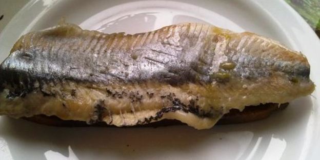 канапе с сельдью