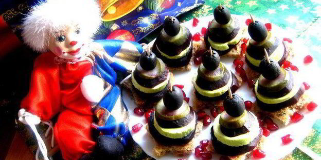 пикантные канапе из свеклы