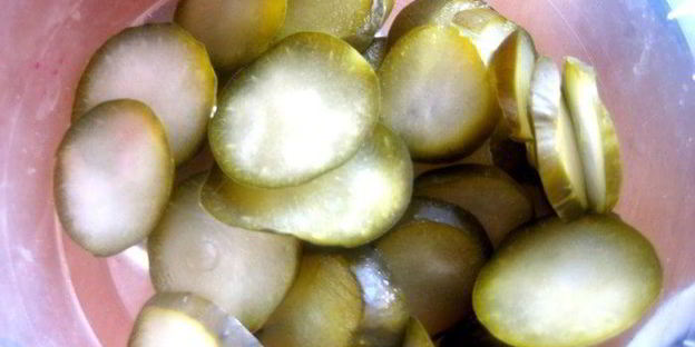 пикантные канапе из свеклы