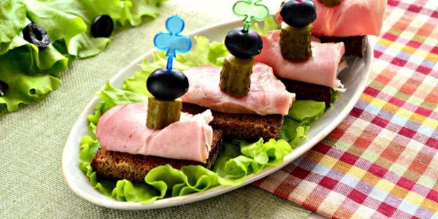 праздничное канапе со свининой