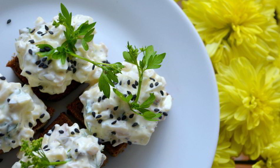 Рецепт творожно-кальмарной паста для канапе