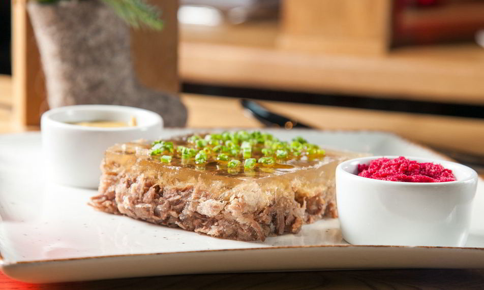 Рецепт холодца из говядины с хреном и горчицей