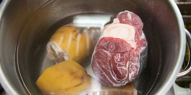 холодец из говядины с хреном и горчицей