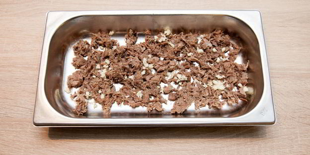 холодец из говядины с хреном и горчицей