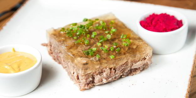 холодец из говядины с хреном и горчицей