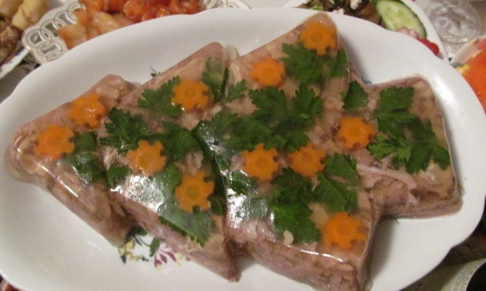 Рецепт холодца из куриных спинок