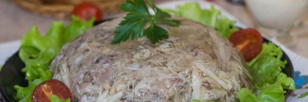 Холодец из курицы и свиных ножек