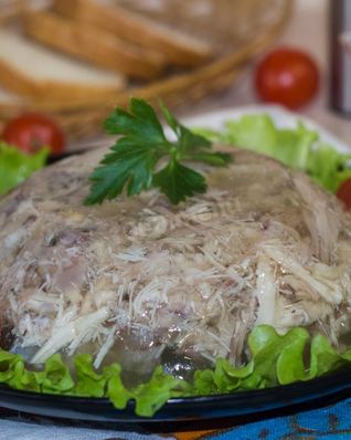 Холодец из курицы и свиных ножек