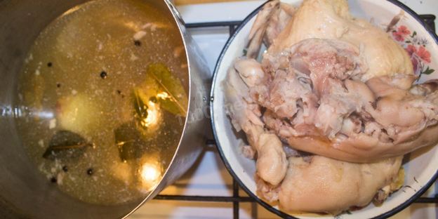 холодец из курицы и свиных ножек