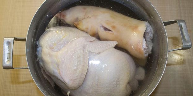 холодец из курицы и свиных ножек