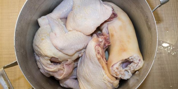 холодец из курицы и свиных ножек