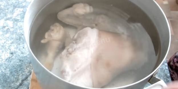 холодец из свиной рульки и курицы