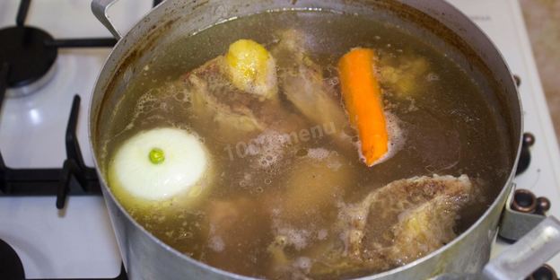 холодец из свиных ножек и говядины