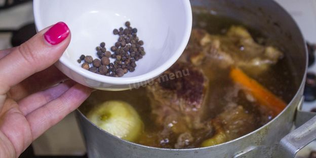 холодец из свиных ножек и говядины