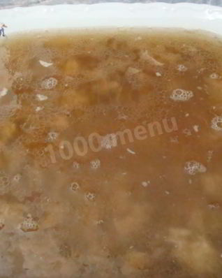 Студень холодец в мультиварке из свиных ножек