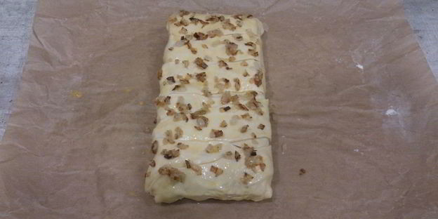 плетеный хот-дог