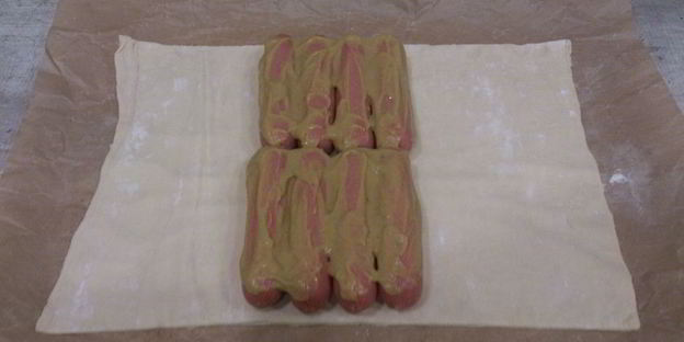 плетеный хот-дог