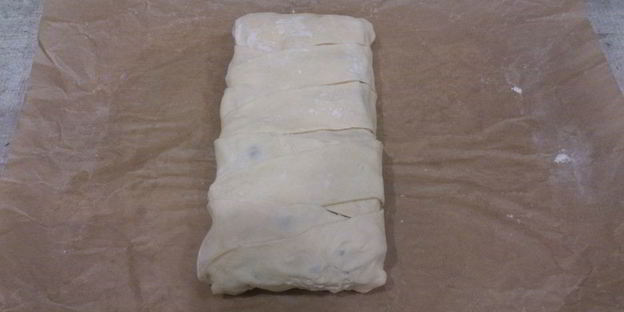 плетеный хот-дог