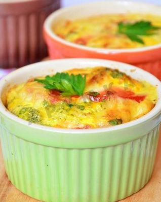 Фритата омлет с ветчиной и сыром