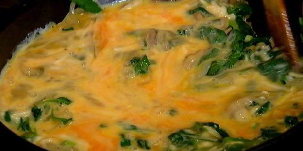 фриттата с грибами и шпинатом